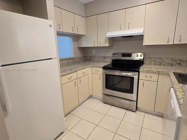 14961 SW 82nd Ln #21-202 — Photo 3