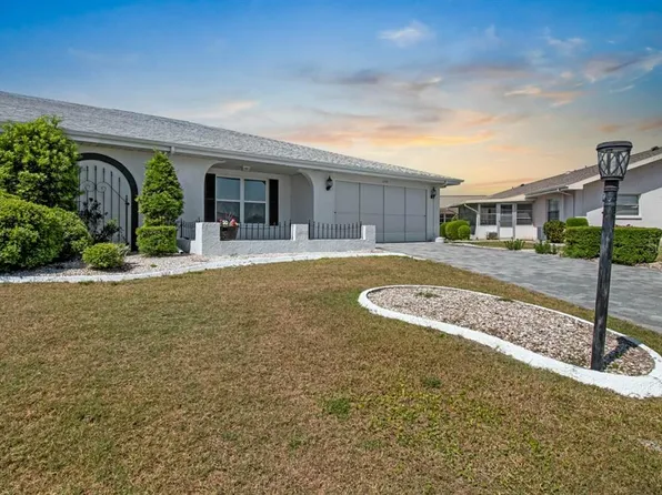 204 Cactusflower Ln, Sun City Center, FL 33573