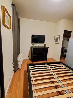 Rented by Douglas Elliman | media 7