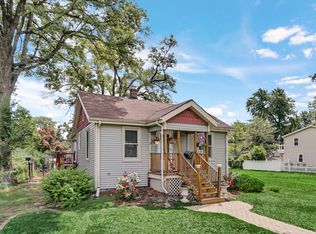 4001 N Washington St, Westmont, IL 60559
