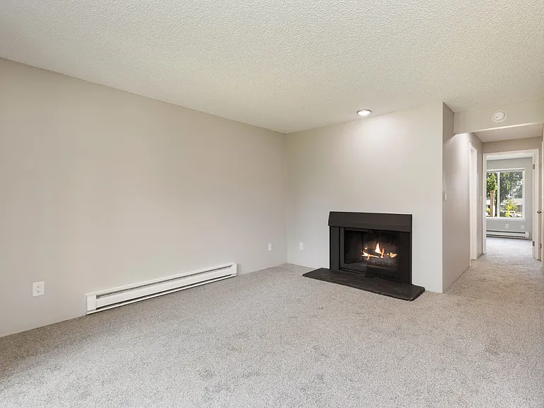 Hillcrest Estates — Photo 22