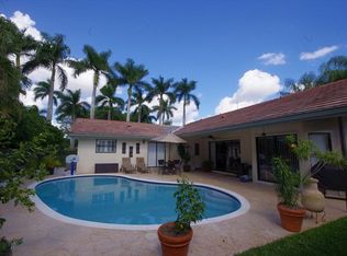 1925 Lake Point Dr, Weston, FL 33326