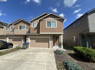1297 SE Windsong Dr, Cascade Locks, OR 97014