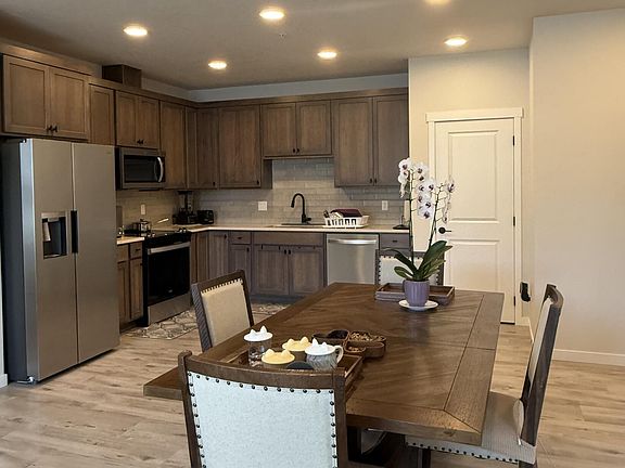 3rd image of 6480 N Atlas Rd #203