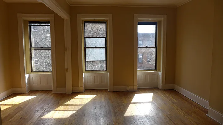 Rented by Garfield Realty  | media 2