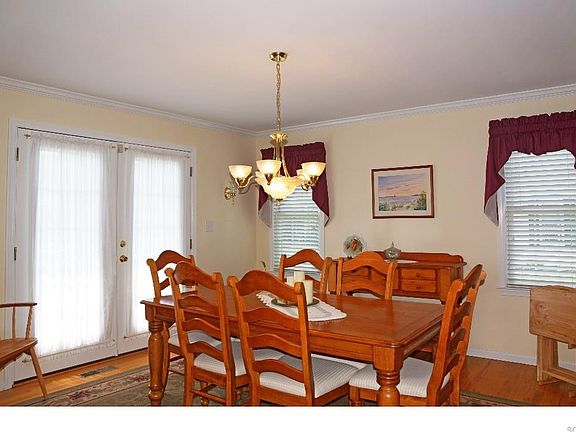 3rd image of 33008 Kiwi St