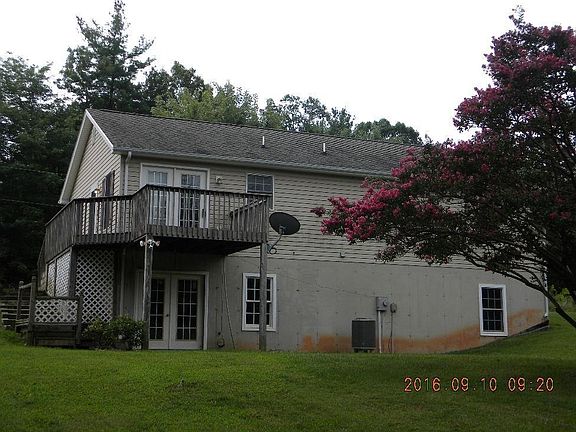 3rd image of 775 Hatchet Creek Ln