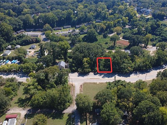 2nd image of 428 Rutherford Rd