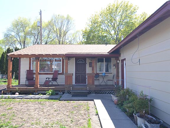2nd image of 1406 NE Mason Dr