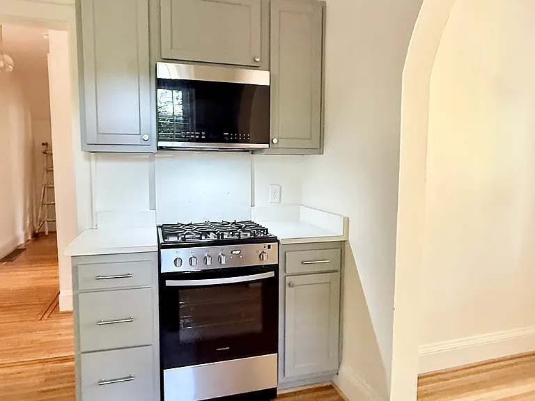 2325 Glenmary Ave #1 — Photo 18