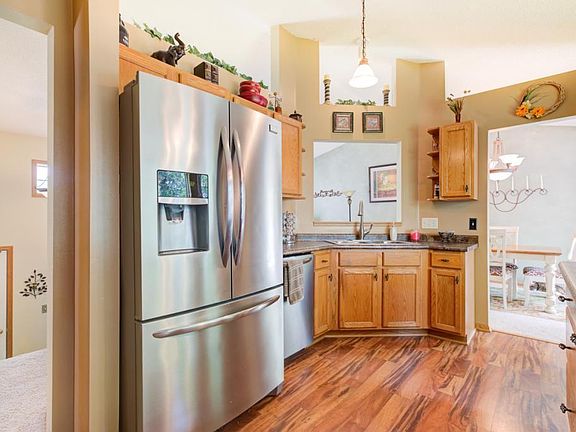 4th image of 19461 Elmwood Cir