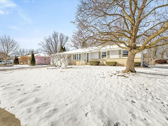 2nd image of 231 Center Street