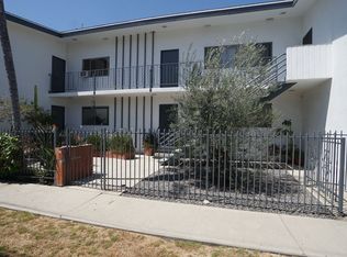 8675 Chalmers Dr APT 3, Los Angeles, CA 90035