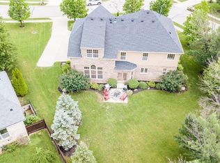 10425 Stonegate Dr, Fishers, IN 46040