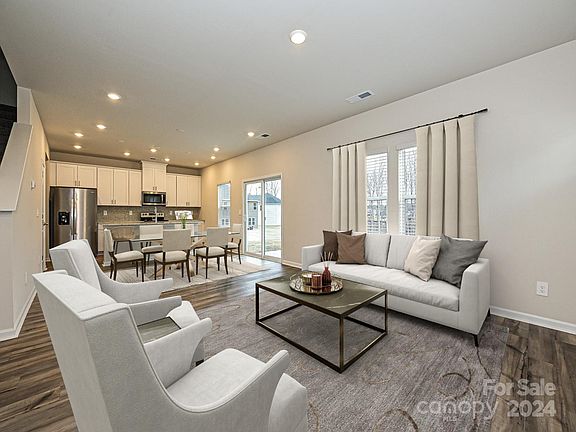 5th image of 1808 Creekmist Pl