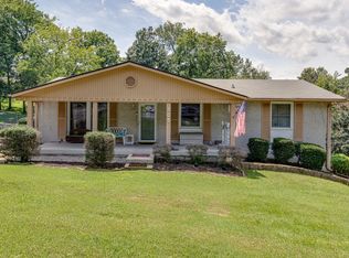305 Bonnavue Dr, Hermitage, TN 37076