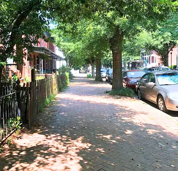 311 W Marshall St — Photo 11
