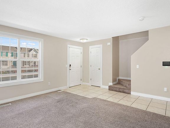 5th image of 2812 S Archmore Ct