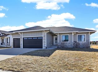 2804 Blooming Heights Dr, Norwalk, IA 50211