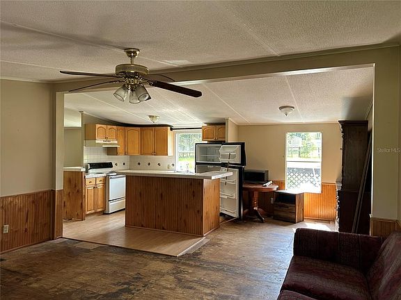 2nd image of 2751 SE STATE ROAD 121