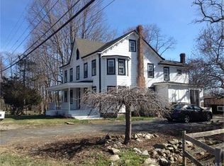 204 Forest Rd, Wallkill, NY 12589