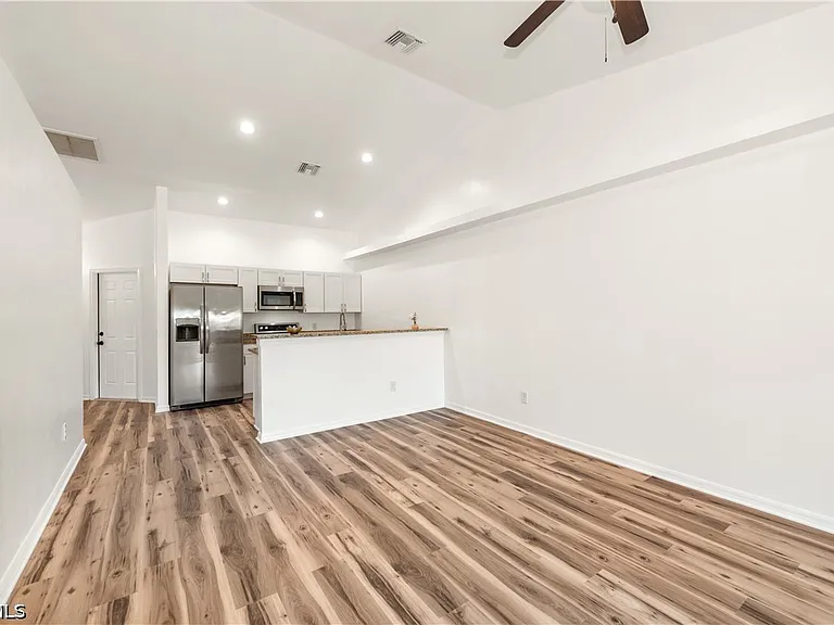 3520 SW 17th Ave — Photo 12