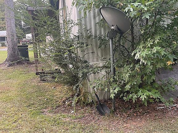 4th image of 2403 Donna Dr