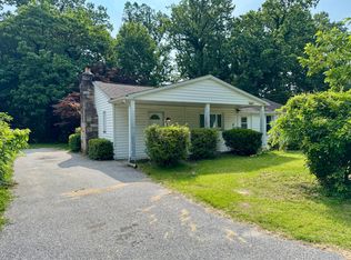2920 Knoll Acres Dr, Baltimore, MD 21234