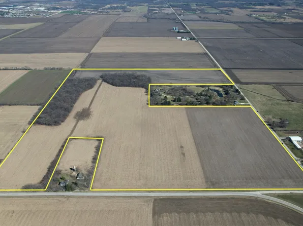 23200 Streit Rd, Harvard, IL 60033