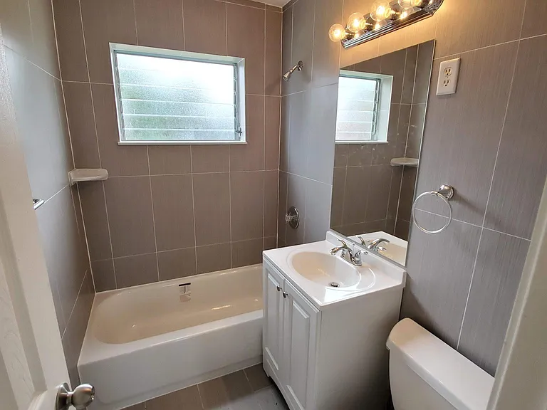 8681 Shumock Ave — Photo 7