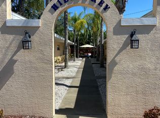 1753 Hillview St #3, Sarasota, FL 34239
