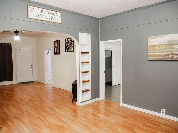 2nd image of 17325 47th Rd