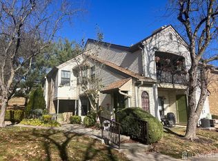 401 Sunshine Ct, Parlin, NJ 08859