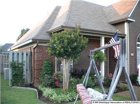 2nd image of 2388 Greencliff Dr