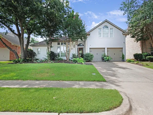 2002 Old York Dr, Keller, TX 76248