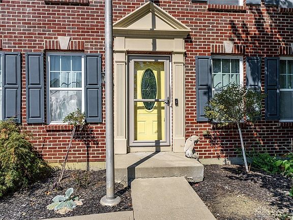 3rd image of 1761 Greentree Meadows Dr