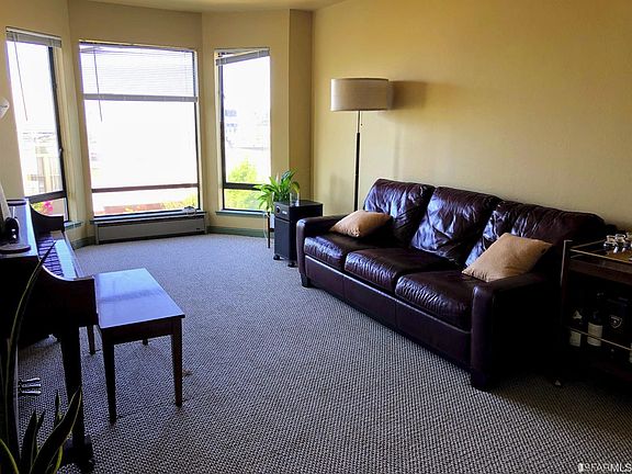 5th image of 110 Broderick St APT 11