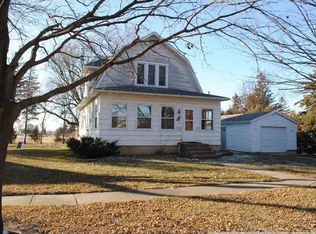 409 1st St NW, Grand Meadow, MN 55936