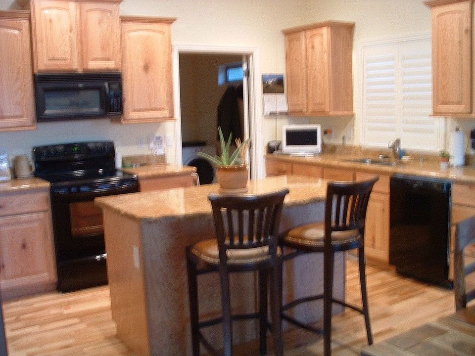 Granite and Knotty Alder