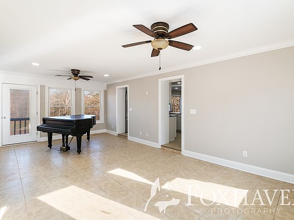 4th image of 1137 E Keswick Rd #2