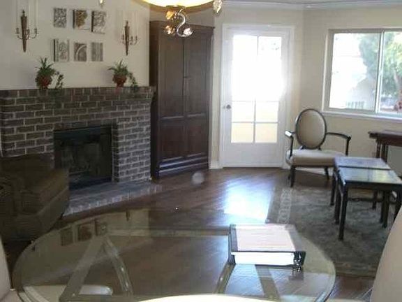3rd image of 1056 El Camino Real APT 101