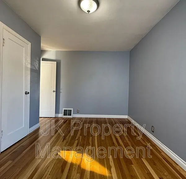 2416 4th Ave S — Photo 17