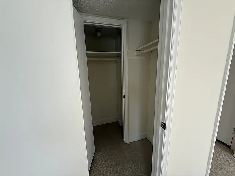 155 Beaufort Ct — Photo 17