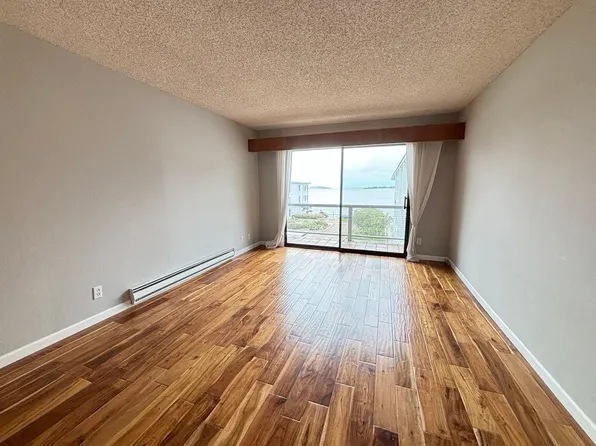 6 Captain Dr, Emeryville, CA