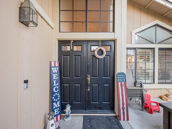 2nd image of 5125 Saint Clare Cir