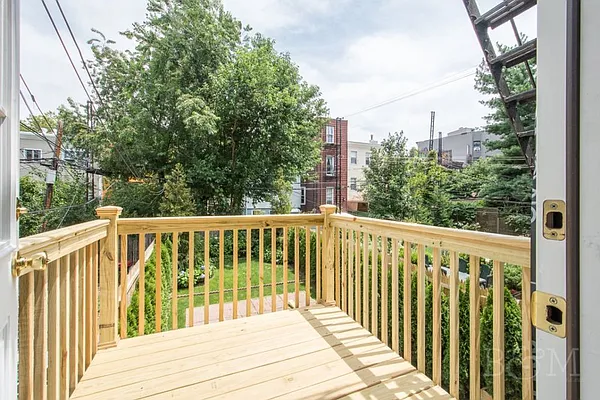 Rented by Brick&Mortar | media 23