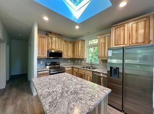 2119 Aldergrove Rd, Ferndale, WA 98248