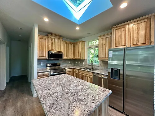 2119 Aldergrove Rd Photo 1