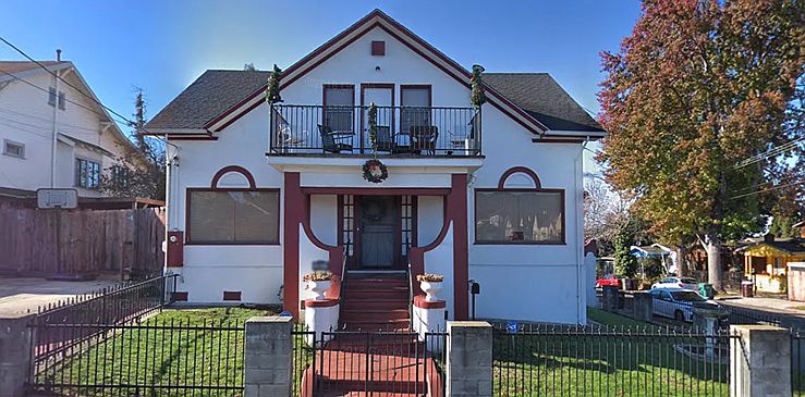 2nd image of 3601 Lyon Ave
