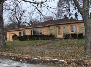 550 Tarrington Rd, Rochester, NY 14609